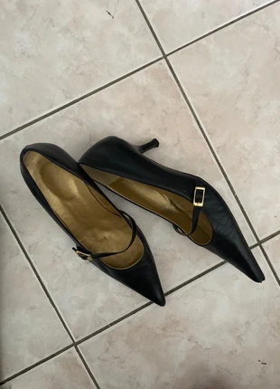 Escarpins petit talon, marque: Made In Italy, état: Très bon état, taille: 37, 12,00 €, 13,30 € Protection acheteurs incluse