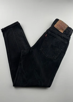Jean Levis noir coupe droite taille W26, marke: Levi's, zustand: Sehr gut, größe: S / 36 / 8, 13,00 €, 14,35 € inklusive Vinted-Käuferschutz