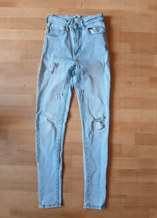 Jean femme, brand: Vs. Miss, condizioni: Ottime, taglia: XS / IT 38 / EU 34, €2.00, €2.80 include la Protezione acquisti