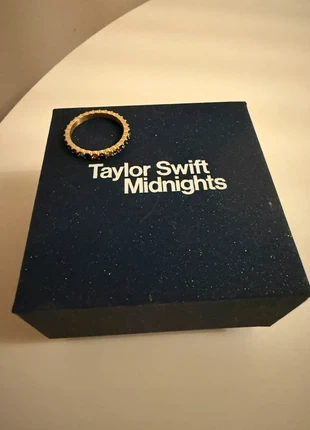 Taylor Swift Bejeweled Ring Size 8, marque: Taylor Swift, état: Très bon état, taille: 18,1 mm, 55,00 €, 58,45 € Protection acheteurs incluse