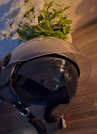 Brommer helm met zonnebril vizier XS -53-54-, brand: U'Best, condizioni: Ottime, €30.00, €32.20 include la Protezione acquisti