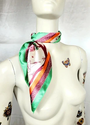 Foulard fleurs satin scarf vintage french flower colorful trendy cou neck, marca: Vintage Chic, estado: Muito bom, €6.00, €7.00 inclui Proteção do Comprador