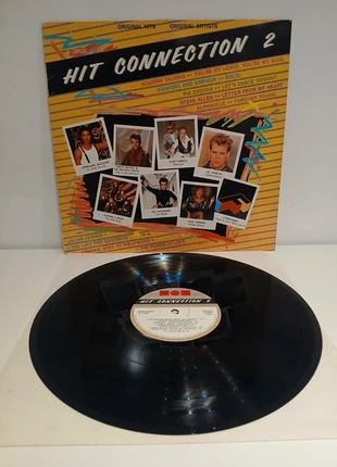 Hit Connection 2, staat: Heel goed, € 8,00, € 9,10 inclusief Kopersbescherming