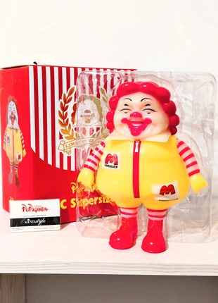 Ron English Mc Supersized big 10 inch (25cm) art toy - Black Light Magic Yellow version, brand: Mindstyle, condition: Very good, €195.00, €205.45 includes Buyer Protection