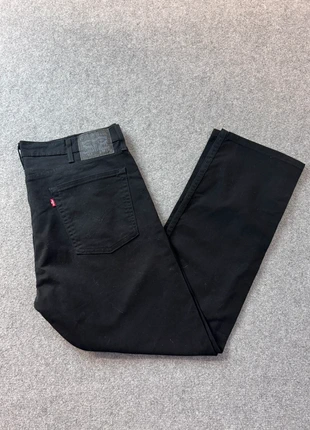 Jean Lévis noir 513 coupe droite W38 L30, marca: Levi's, estado: Bom, tamanho: PT 48 | W38, €24.99, €26.94 inclui Proteção do Comprador