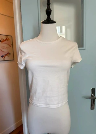 Haut court H&M, marque: H&M, état: Neuf sans étiquette, taille: M / 38 / 10, 6,00 €, 7,00 € Protection acheteurs incluse