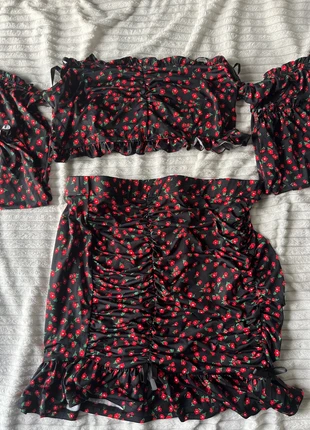 Ensemble à fleurs Shein Curve, merk: Shein Curve, staat: Nieuw zonder prijskaartje, maat: XXXL / 46 / 18, € 5,50, € 6,48 inclusief Kopersbescherming
