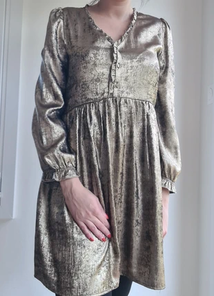 Robe doré, marque: Peace n' Love, état: Neuf sans étiquette, taille: M / 38 / 10, 15,00 €, 16,45 € Protection acheteurs incluse