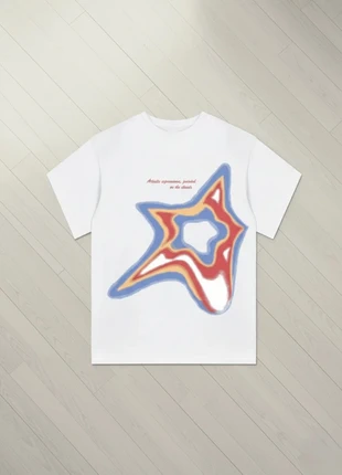 Streetwear T-shirt Blanc Oversize, imprimé abstrait "Star Vibe" coloré, brand: Vintage Dressing, condition: Very good, size: M, €35.00, €37.45 includes Buyer Protection