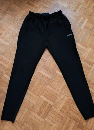 Pantalon survêtement T32 M, marke: Kipsta, zustand: Gut, größe: 14 Jahre / 164, 5,00 €, 5,95 € inklusive Vinted-Käuferschutz