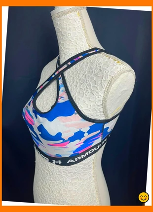 Brassière de sport Under Armour bleu et rose taille L, condizioni: Ottime, taglia: L, €10.00, €11.20 include la Protezione acquisti