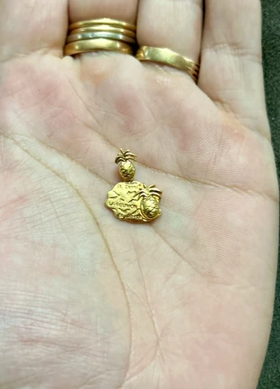 Pendentif île de la réunion en plaqué or, marque: plaqué or 3 microns, état: Très bon état, 17,95 €, 19,55 € Protection acheteurs (Pro) incluse