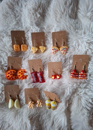 10 paar oorbellen hangers food, merk: Merk, staat: Heel goed, € 5,00, € 5,95 inclusief Kopersbescherming