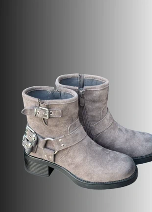 Suedine Bikerboots Antraciet mt 37, marque: Lucky Shoes, état: Très bon état, taille: 37, 25,00 €, 26,95 € Protection acheteurs incluse