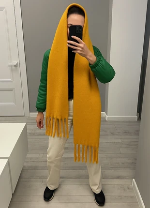 Écharpe couleur curcuma, brand: La Boutique, condizioni: Nuovo con cartellino, €10.00, €11.20 include la Protezione acquisti Pro