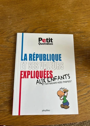 La République et ses valeurs expliquées aux enfants – Petit Quotidien, estado: Novo sem etiquetas, €2.00, €2.80 inclui Proteção do Comprador