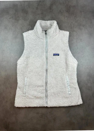 Gilet polaire fourrure Patagonia blanc pilou full zip mi saison - XL femme, marke: Patagonia, zustand: Sehr gut, größe: XL / 42 / 14, 35,00 €, 37,45 € beinhaltet Vinted-Käuferschutz Pro