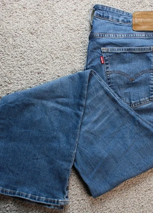 Pantalon / Jean / Levi's 726 Flare / Taille W33 L32, marke: Levi's, zustand: Sehr gut, größe: L / 40 / 12, 25,00 €, 26,95 € beinhaltet Vinted-Käuferschutz Pro