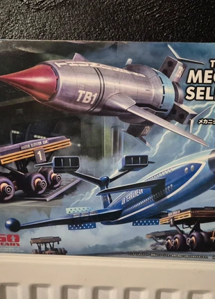 Maquette Thunderbirds, brand: Gerry Anderson, condition: New with tags, size: One size, €80.00, €84.70 includes Buyer Protection