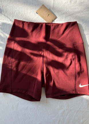 Nike Performance tights size M, marque: Nike, état: Neuf avec étiquette, taille: M / 38 / 10, 45,00 €, 47,95 € Protection acheteurs incluse