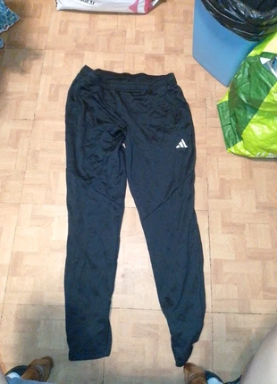 Jogging adidas, merk: adidas, staat: Goed, maat: XS, € 7,00, € 8,05 inclusief Kopersbescherming