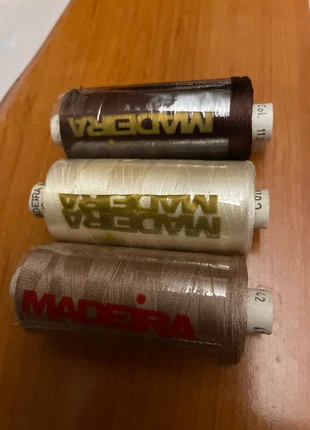 Set 3 fili Madeira viscosa 100%, brand: Madeira, condizioni: Ottime, €3.00, €3.85 include la Protezione acquisti