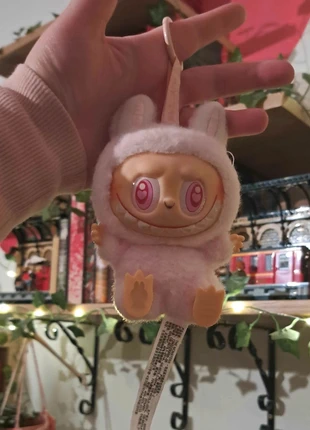 Pink sitting Lafufu, merk: POPMART, staat: Goed, € 3,00, € 3,85 inclusief Kopersbescherming