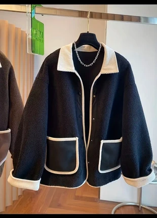 Veste noir crème Teddy femme vintage rétro 2000’ luxe chic street, marque: Vintage Dressing, état: Très bon état, taille: S / 36 / 8, 55,00 €, 58,45 € Protection acheteurs incluse