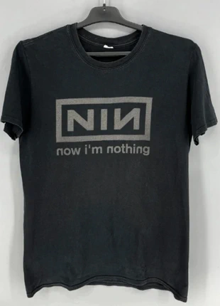 Nine Inch Nails NIN black reprint t-shirt size L, marke: Gildan, zustand: Neu, mit Etikett, größe: L, 22,00 €, 23,80 € inklusive Vinted-Käuferschutz
