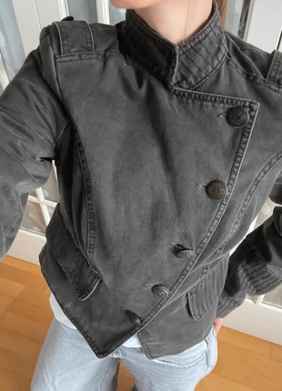 Chaqueta militar entallada botones, brand: Vintage Dressing, condizioni: Ottime, taglia: S / IT 40 / EU 36, €45.00, €47.95 include la Protezione acquisti