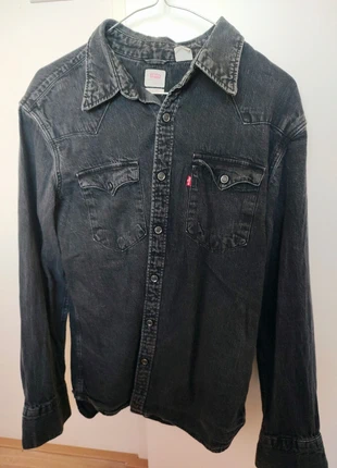 Levi's black shirt Medium, marque: Levi's, état: Bon état, taille: M, 9,00 €, 10,15 € Protection acheteurs incluse