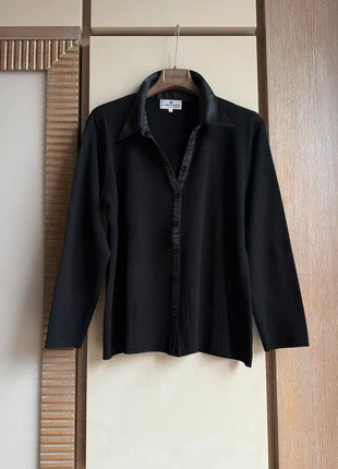 Maglia cardigan Carla Ferroni in lana merinos 50%, merk: Carla Ferroni, staat: Heel goed, maat: XL / 42 / 14, € 11,70, € 12,99 inclusief Kopersbescherming