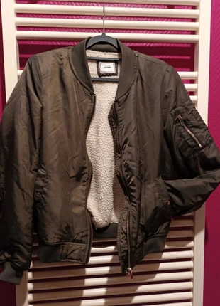 Bomber kaki, marca: Pimkie, estado: Muy bueno, tamaño: S / 36 / 8, 7,00 €, 8,05 € Protección al comprador incluida