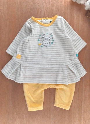 Pyjama grenouillère / velours / 1 mois 56 cm / Sucre d'orge, marque: Sucre d'Orge, état: Très bon état, taille: Jusqu'à 1 mois / 50 cm, 3,00 €, 3,85 € Protection acheteurs (Pro) incluse