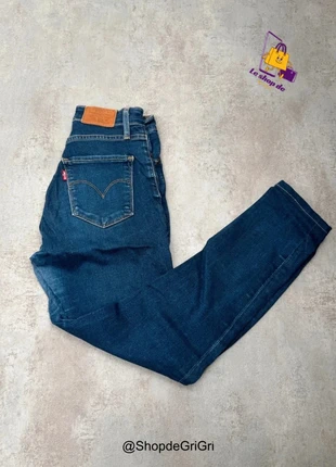 Jean Levi’s 721 High rise skinny Femme Bleu vintage – Taille 30 (W25 L28), marque: Levi's, état: Très bon état, taille: XXXS / 30 / 2, 26,00 €, 28,00 € Protection acheteurs (Pro) incluse