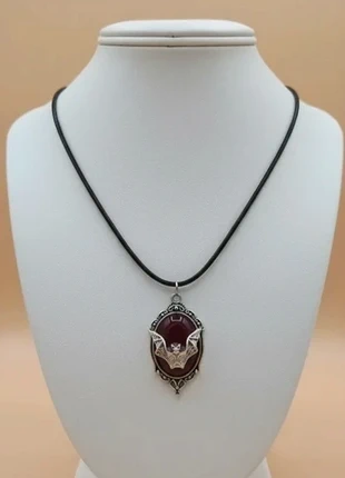 Collana gotica con pipistrello e pietra, état: Neuf sans étiquette, 6,00 €, 7,00 € Protection acheteurs incluse