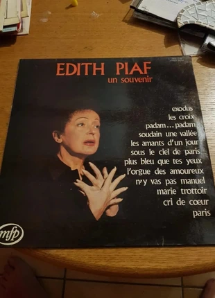 Vinyl 33t Edith Piaf un souvenir, état: Très bon état, 6,99 €, 8,04 € Protection acheteurs incluse