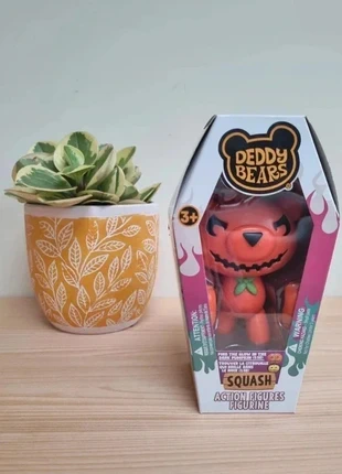 Nieuwe Deddy Bears figurine, staat: Heel goed, maat: 3 jaar / 98 cm, € 9,95, € 11,15 inclusief Kopersbescherming