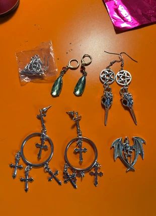 set orecchini e ciondolo goth, marque: no brand, état: Très bon état, 13,00 €, 14,35 € Protection acheteurs incluse