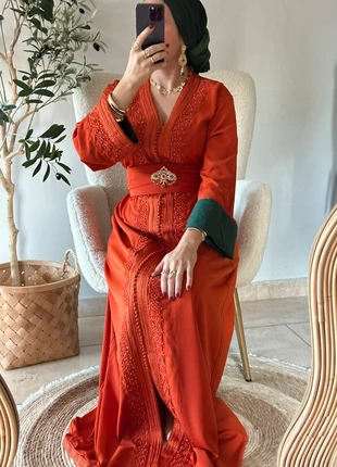 Caftan orange, état: Très bon état, taille: XXXL / 46 / 18, 140,00 €, 147,70 € Protection acheteurs (Pro) incluse