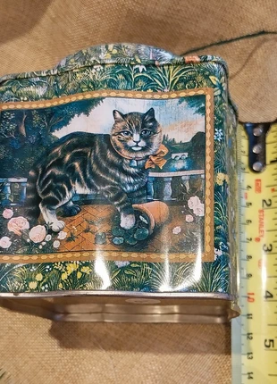 Garden twine holder, vintage tin with cat motif., brand: Reclaimed Vintage, condition: Good, £6.00, £7.00 includes Buyer Protection