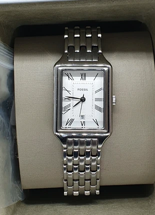 Montre fossil Raquel, marque: Fossil, état: Très bon état, taille: 30–38 mm, 79,00 €, 83,65 € Protection acheteurs incluse