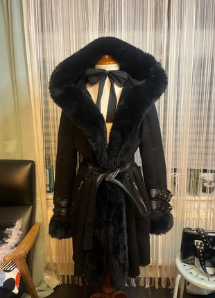 Huge fur trim faux shearling coat L/XL goth alt punk penny lane ytk rave vegan rock, merk: goth alt style coat, staat: Heel goed, maat: L / 40 / 12, € 55,00, € 58,45 inclusief Kopersbescherming