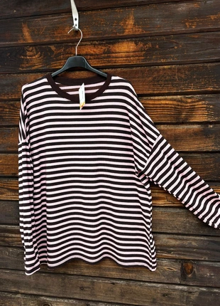 Maglia a righe rosa e marrone 🤎💗
Curvy fit, in cotone, comodissima e super trendy!, marca: New Collection, estado: Muy bueno, tamaño: 5XL / 50 / 22, 15,00 €, 16,45 € Protección al comprador incluida