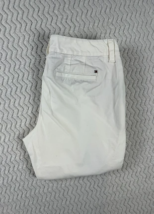 Pantalon Tommy Hilfiger beige femme style chic casual classique, marque: Tommy Hilfiger, état: Très bon état, taille: S / 36 / 8, 15,00 €, 16,45 € Protection acheteurs incluse