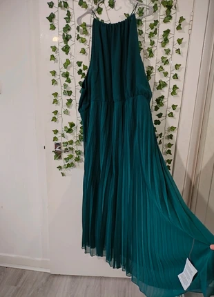ASOS curve halterneck neck pleated midi/maxi dress UK 30, brand: ASOS Curve, condition: New without tags, size: XXXL / UK 28-30, £10.00, £11.20 includes Buyer Protection