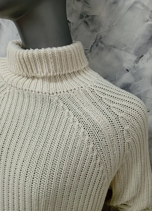 Off-White Ribbed Knit High Neck Jumper Size L/40, condizioni: Ottime, taglia: L / IT 44 / EU 40, €7.00, €8.05 include la Protezione acquisti