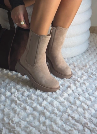 Bottines Beige en suédine - super confortables - dispo en 39/40/41, marque: Joia, état: Neuf avec étiquette, taille: 39, 35,00 €, 37,45 € Protection acheteurs incluse