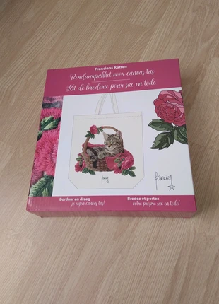 Borduurpakket voor canvas tas. NIEUW! Franciens Katten, marca: Franciens katten, estado: Nuevo, 4,00 €, 4,90 € Protección al comprador incluida