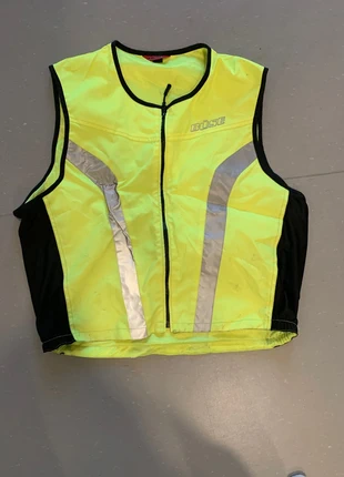 Veiligheids vest, merk: Büse, staat: Goed, € 3,00, € 3,85 inclusief Kopersbescherming